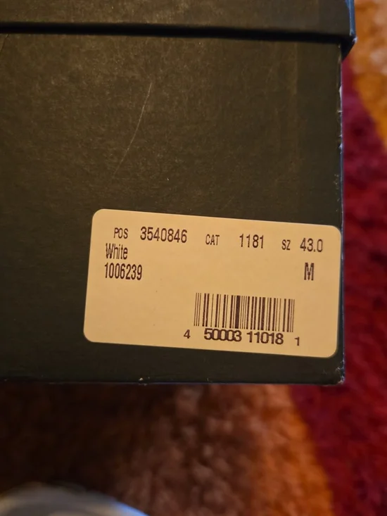 Versace White Leather Men's Athletic Sneakers with Gold Stamped Detail - Picture 5 of 7